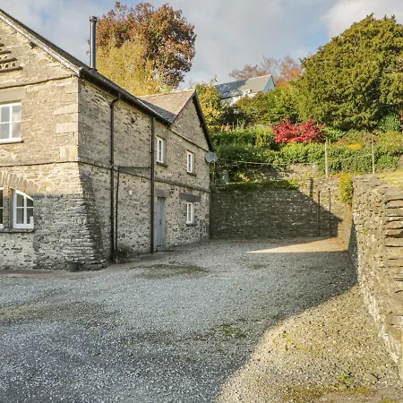 Coniston * Ambleside